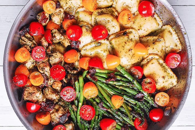 Chicken Ravioli with Pesto and Veggies Recipe