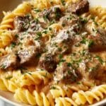 Slow Cooker Creamy Garlic Beef Pasta Recipe