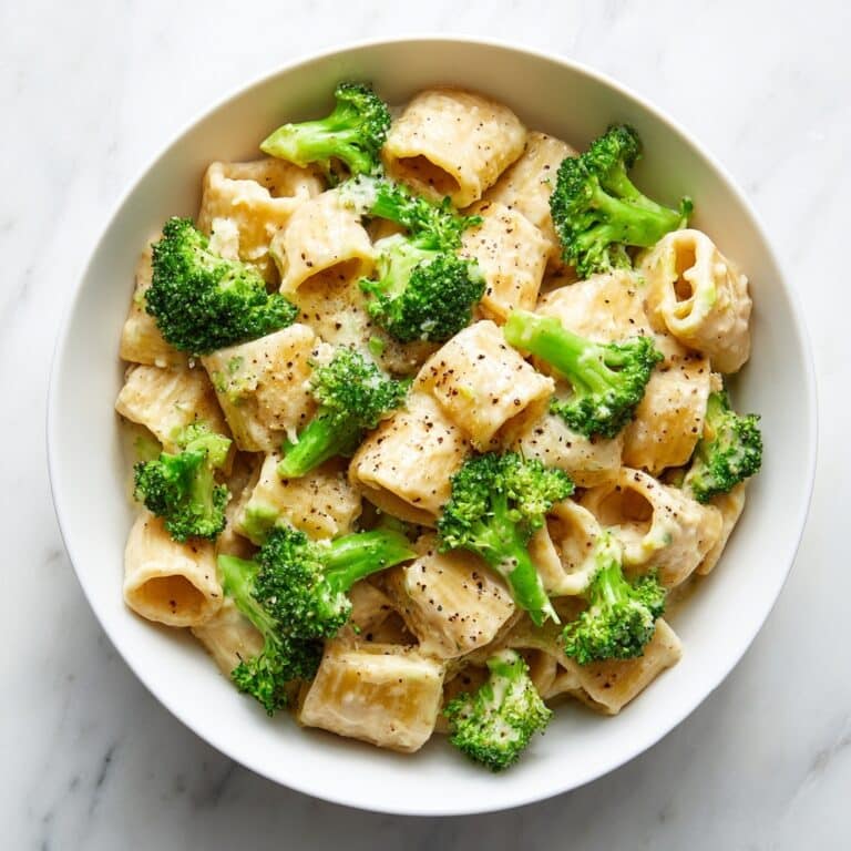 Creamy & Cheesy Broccoli Pasta Recipe
