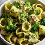 One Pan Creamy Pesto Chicken & Broccoli Pasta Recipe