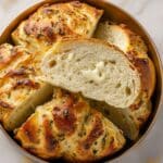Light and Fluffy Garlic Butter Dinner Rolls Recipe