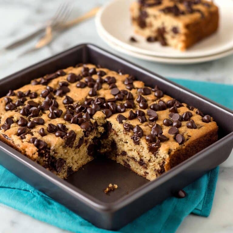 Banana Cake with Chocolate Chips Recipe