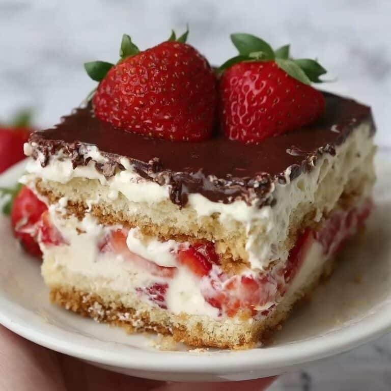 Strawberry Eclair Cake Recipe